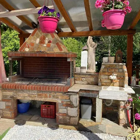Marios Pelion * تساغارادا
