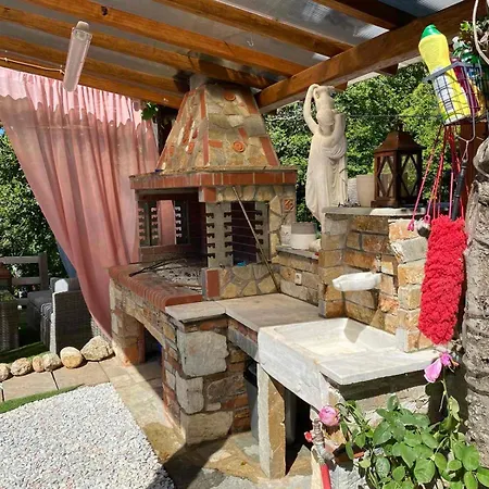 Marios Pelion